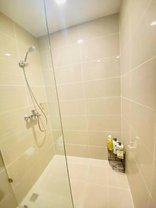 Cosy Executive 1 Bedroom Uptown Parksuites Ultra Fast Internet Manila Exterior foto